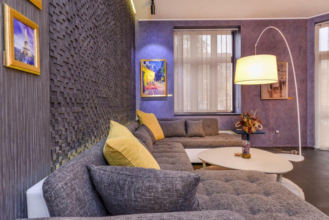 Champs-Elysees Sofia 2-Bdr, 2-Bthr Tsar Simeon Suite By Flat Mаnager Exteriör bild
