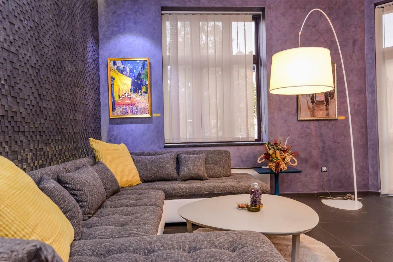 Champs-Elysees Sofia 2-Bdr, 2-Bthr Tsar Simeon Suite By Flat Mаnager Exteriör bild