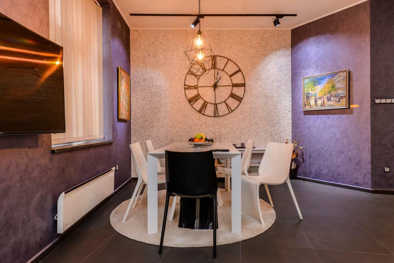 Champs-Elysees Sofia 2-Bdr, 2-Bthr Tsar Simeon Suite By Flat Mаnager Exteriör bild