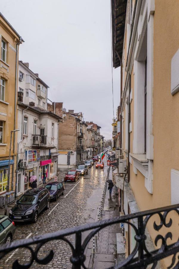 Champs-Elysees Sofia 2-Bdr, 2-Bthr Tsar Simeon Suite By Flat Mаnager Exteriör bild